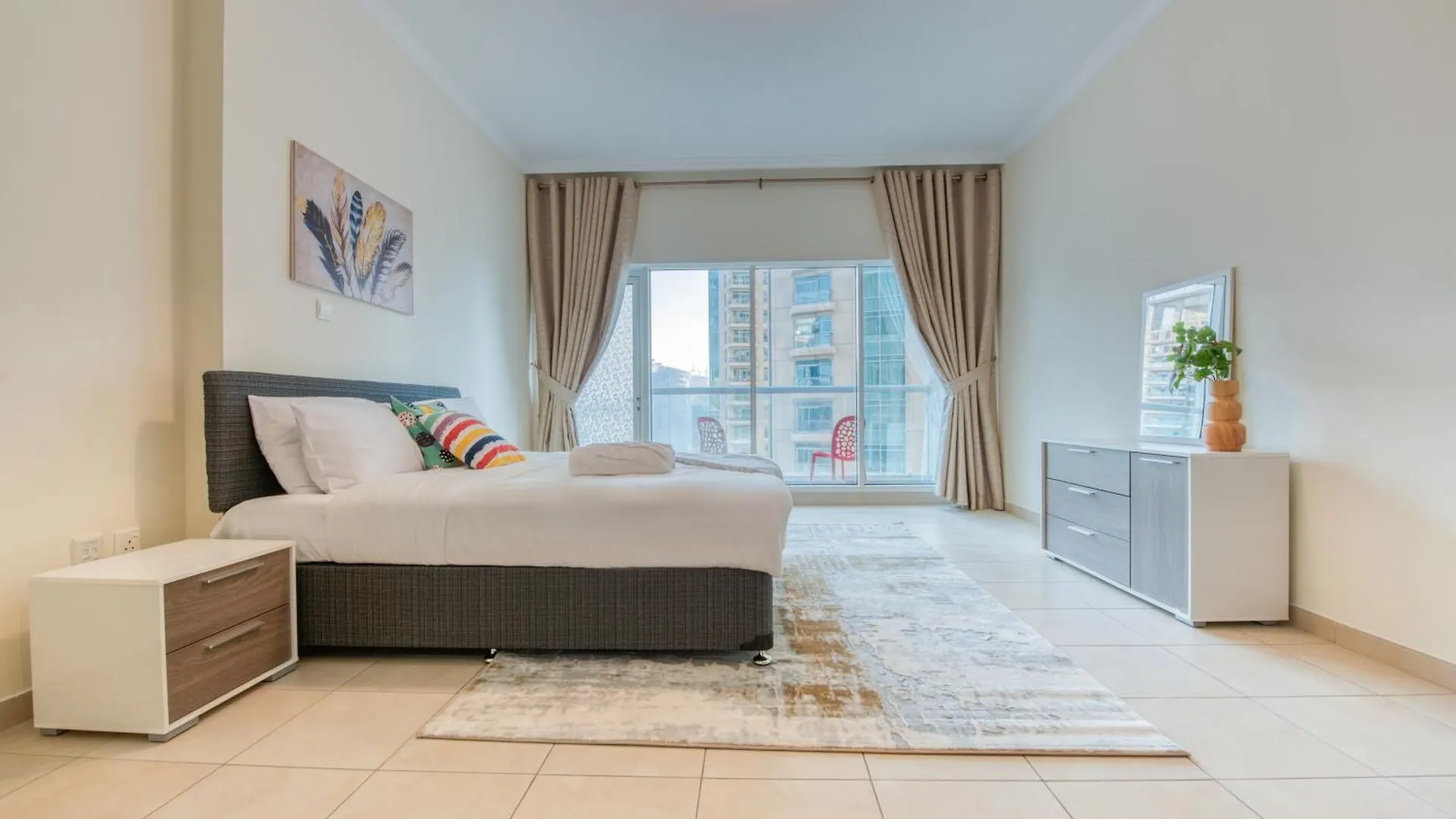 Apartment Rh- Urban Living, Spacious 01Br, Near Burj Khalifa Dubai