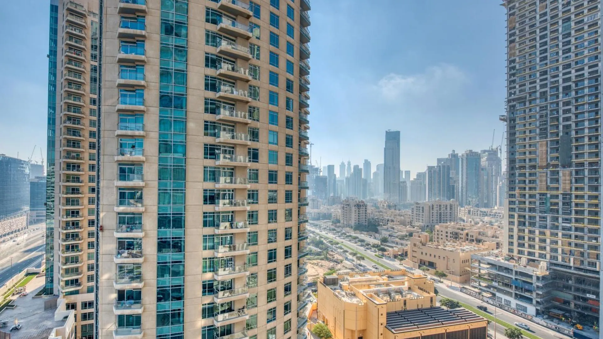Apartment Rh- Urban Living, Spacious 01Br, Near Burj Khalifa Dubai